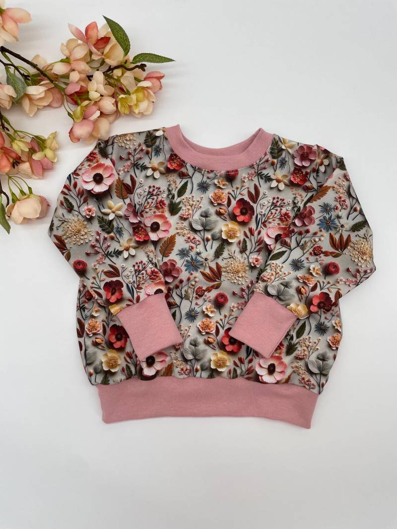 Baby Shirt | Pullover Mädchen Blumemotiv Babypullover Sweatshirt Kinderkleidung Mit 3D Blumen Als Motiv von MitLiebezumFaden