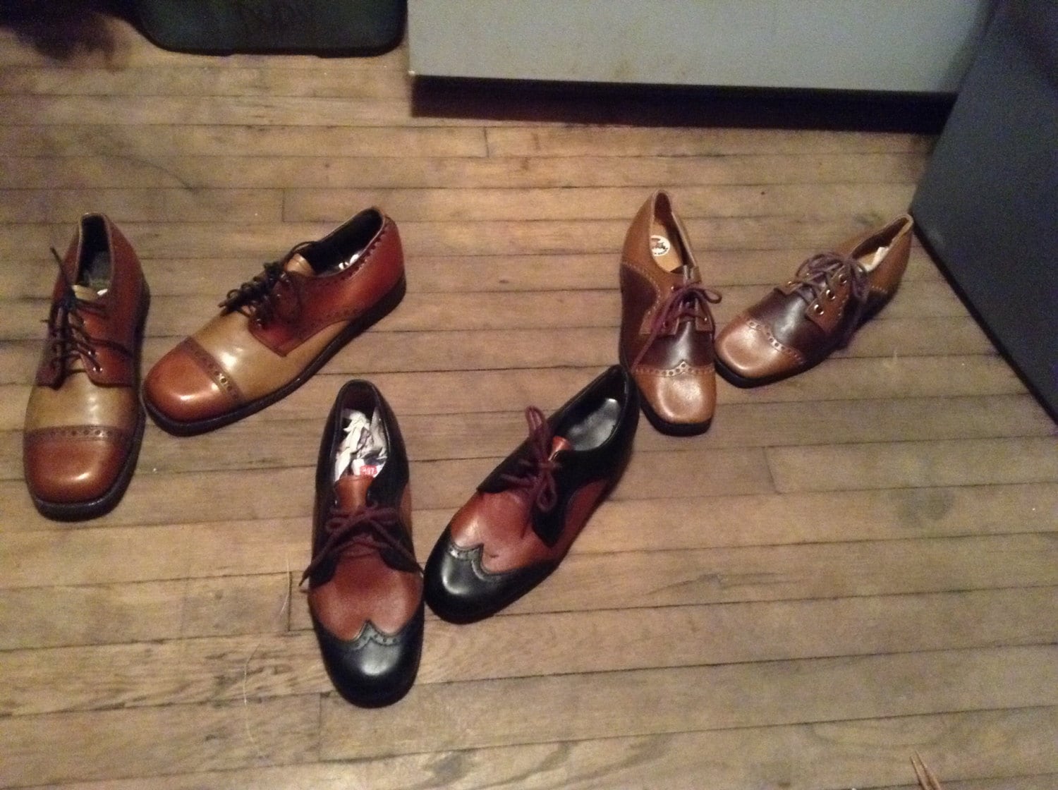 1960Er Schuhe Deadstock 2 Ton Stride Right Buster Braun Jarmon Herren Oder Damen Schnürschuhe Pick 1 Paar Ledersattel von MitchAmericanvintage