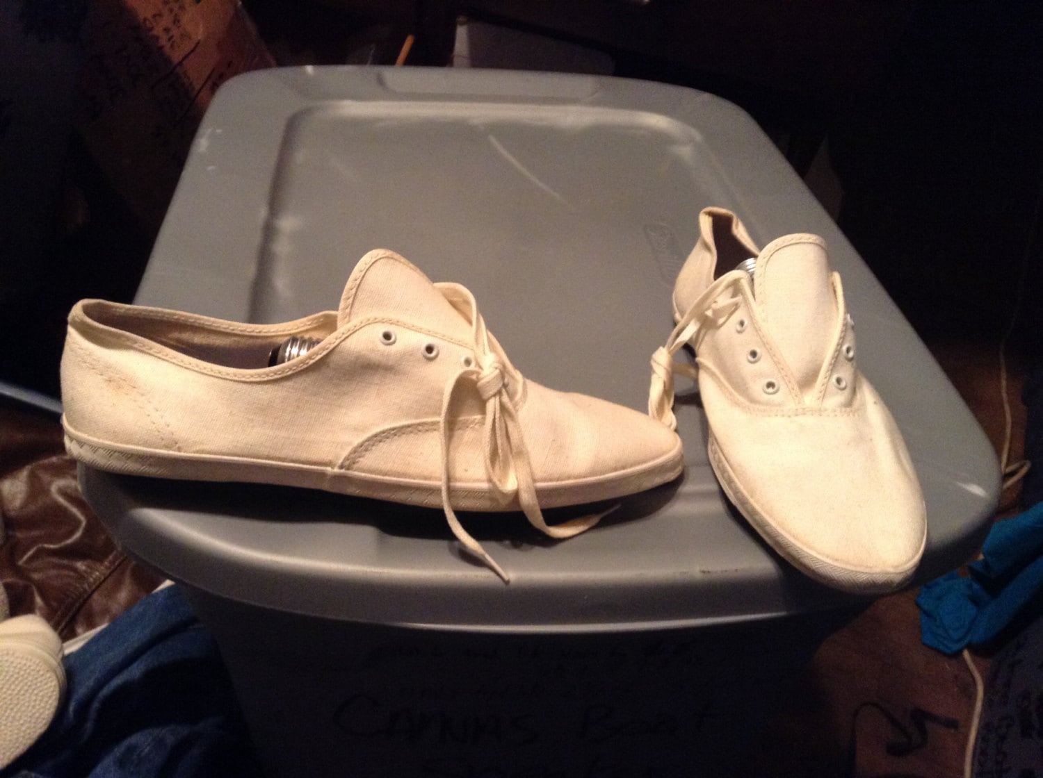 Converser Deadstock Vintage Sneakers 1950 Canvas New Old Pick 1 Gr. 3.5 Herren 3.5. 6.5 Made in Usa Damen 5.5 8.5 Stern Gw Jeans T-Shirt von MitchAmericanvintage