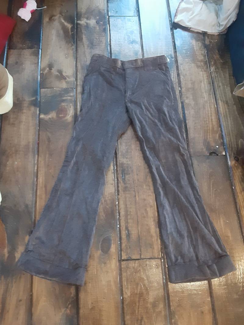 Farah 1970 Nos Herren 33x32 Crushed Cord Bauchbottom Manschetten Jean Vintage Deadstock Pant Baumwolle Usa Disco Wear Schuh Sneaker T Shirt Jacke von MitchAmericanvintage