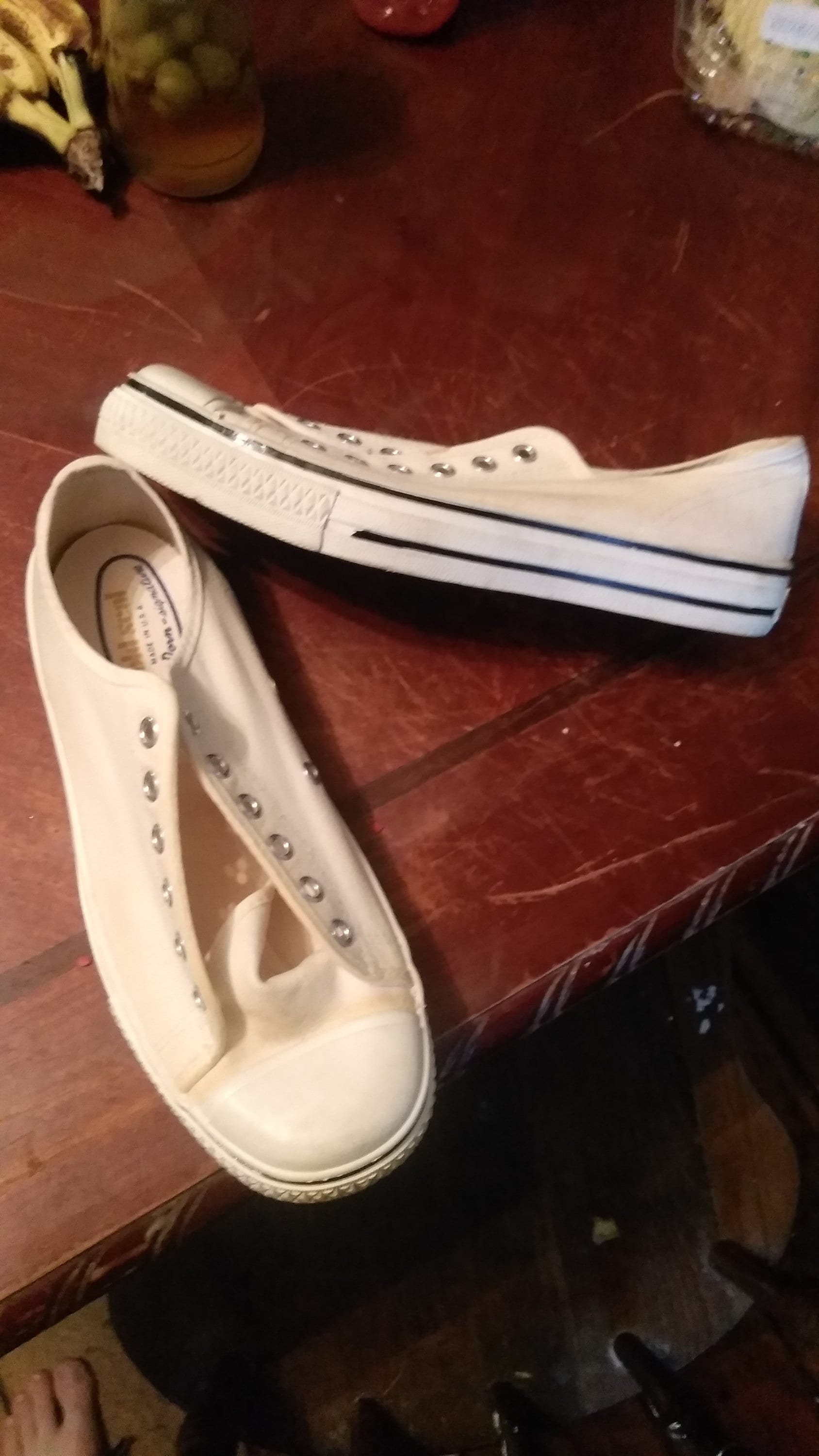 Goldseal 1960 Vintage Deadstock Sneakers Made in Usa Schuhe Herren 5 Damen 7 Canvas Rockabilly Weat Jeans T Shirt Hose Mantel Jacke Kleid von MitchAmericanvintage