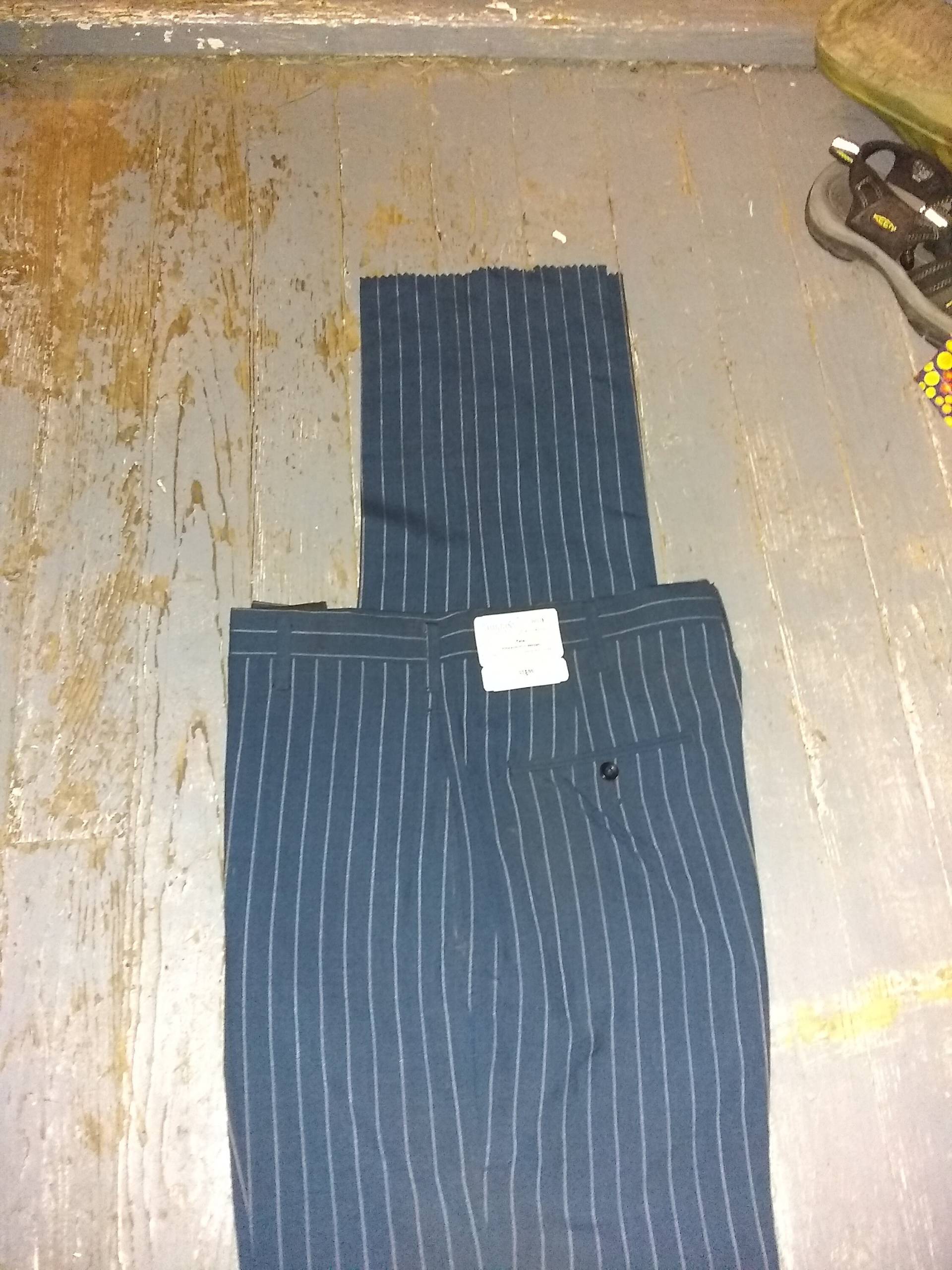 Higgins Slacks Peg Leg Slim Fit Ivy 1960 Vintage Deadstock Flat Front Pant Not Jean Poly Wool Herren 34x37 Neu Unfertig Gemacht Usa T Shirt Schuh von MitchAmericanvintage