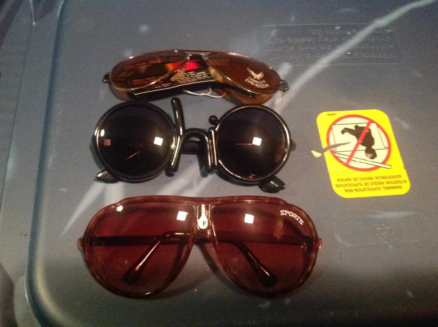 Jahrgang 1980 Sonnenbrille Visiere Schattierungen Herren Pick 1 Harley Davidson John Lennon Sporto Deadstock Jahrgang 1980 Sonnenbrille Visiere Schattierungen Herren Pick 1 Harley Davidson John Lennon Sporto Deadstock von MitchAmericanvintage