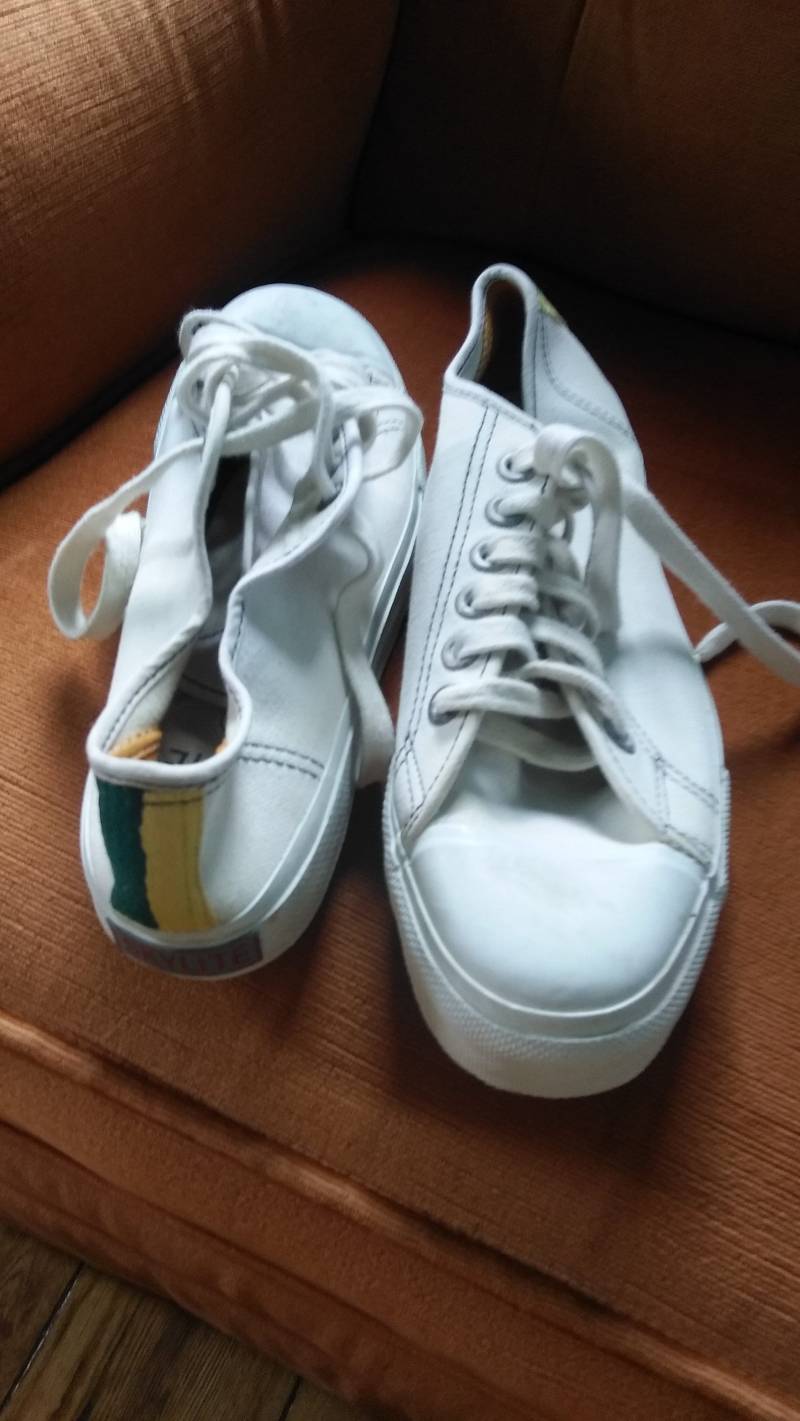 Sneakers Deadstock Vintage Herren 7.5 Schuhe Neu Alte 1960Er Jahre Skylith Ähnlich Anders Tragen Jeans Hose Shorts T Shirts Kleid Jacke Mantel von MitchAmericanvintage