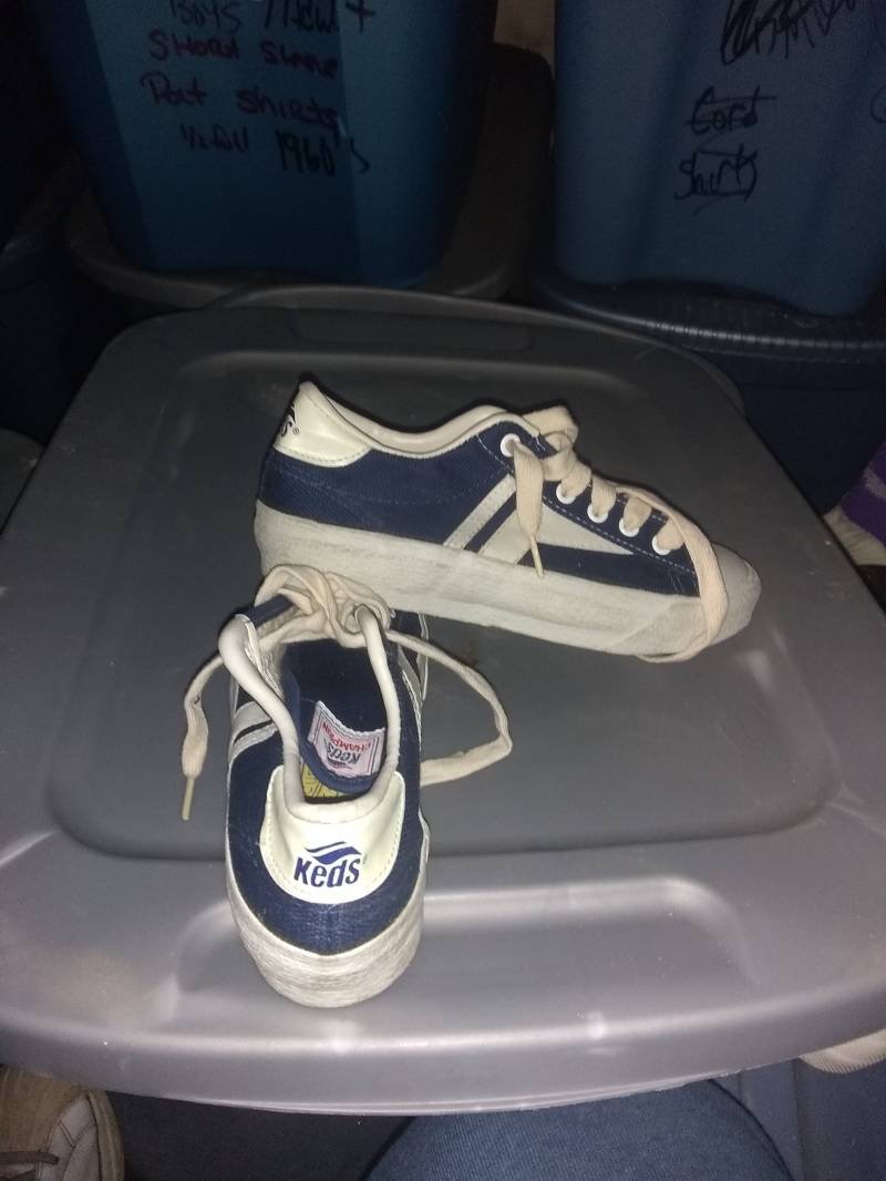 Vintage Deadstock Keds 1970 Turnschuhe Schuhe Herren 4, 5. Frauen 6, 5 Gemacht Usa Basketballl Neue Alte Niedrige Top Tragen T Shirt Jeans Hose Frack von MitchAmericanvintage