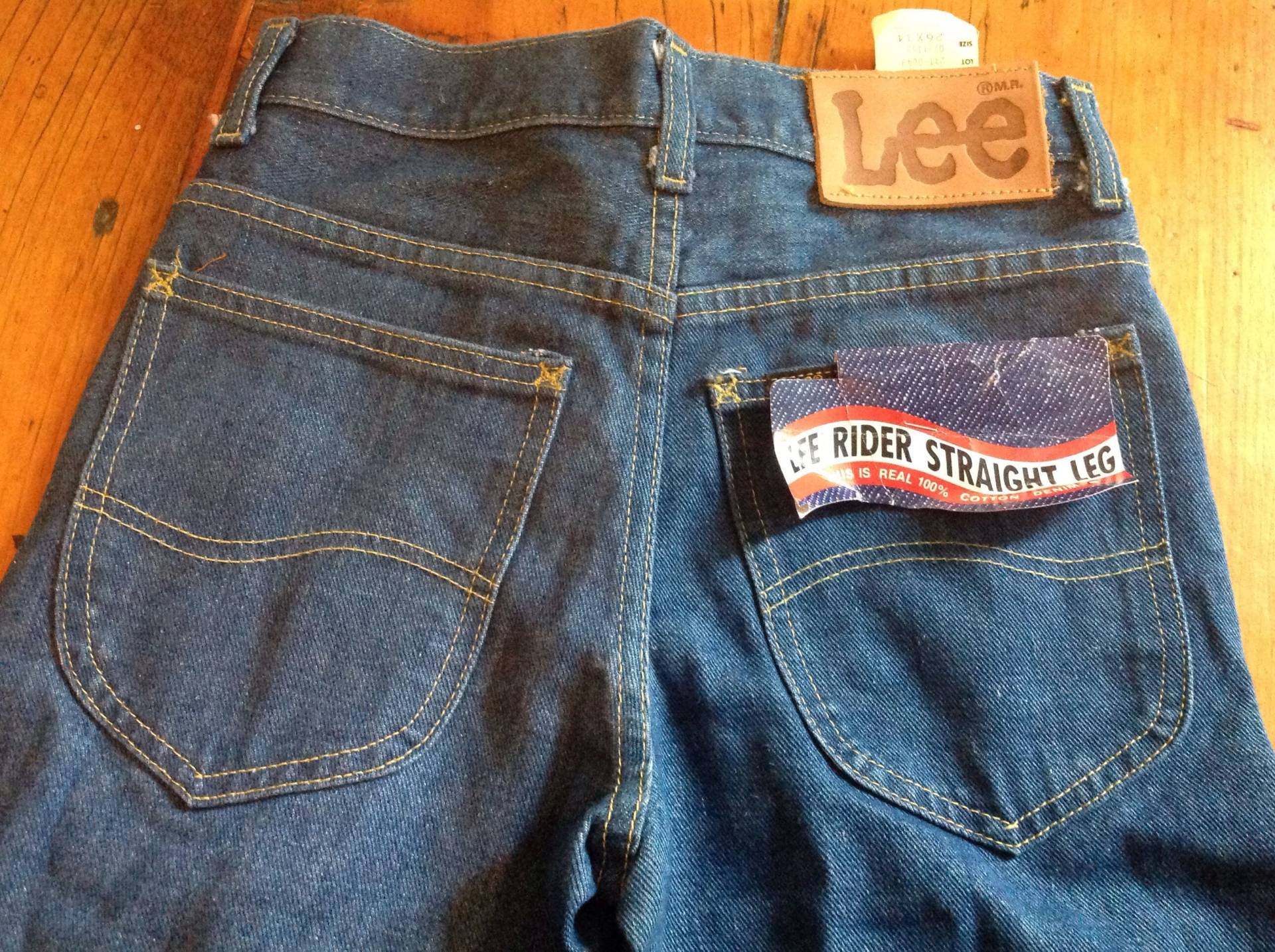 Vintage Deadstock Lee Jean Usa Hose Gerades Bein Baumwolle Denim 1980 Männer 25x34 26x34 27x36 28x36 29x36 30x36 Hochhaus T-Shirt Sneaker Jacke von MitchAmericanvintage