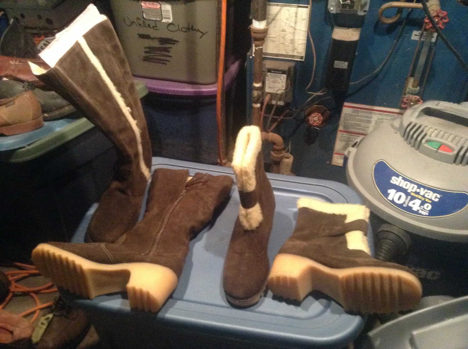 Vintage Deadstock Wildleder Aspen Damen Fell Gefüttert Stiefel New Stock Schuhe 1970Er Pick 1 Paar Winter Wear Sneakers Sweater Jeans Hose T Shirt von MitchAmericanvintage