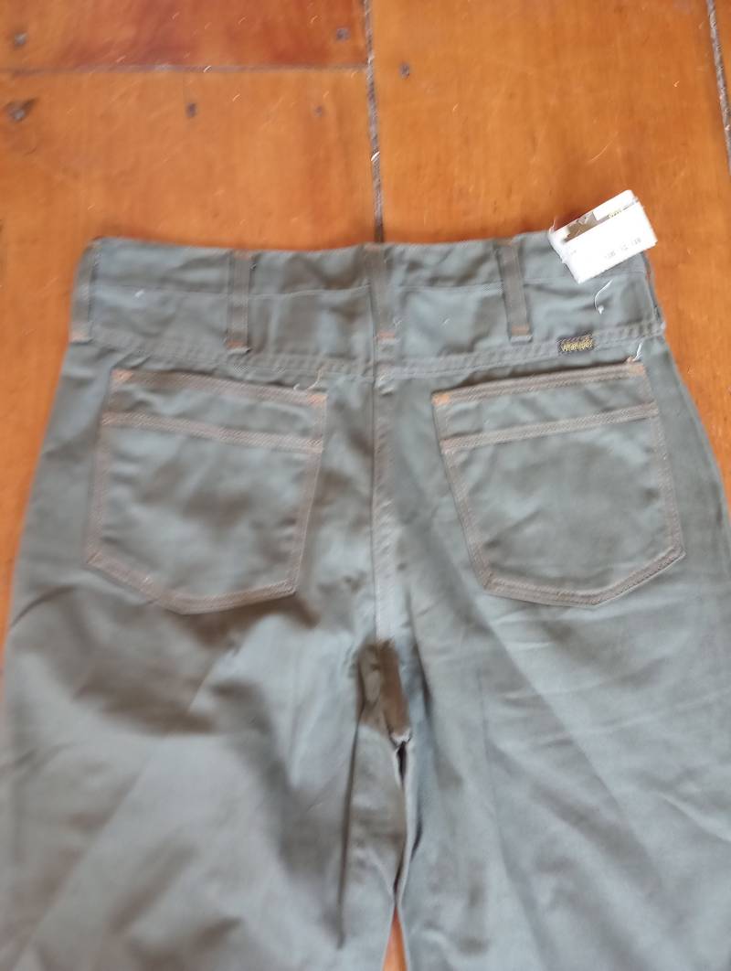 Wrangler 1970 Vintage Grüne Baumwolle Deadstock Herren Taille 28 29 30 31 32 33 34 Bellbottom Jean Hi Rise Usa Hose New Nos Retro T Shirt Sneaker von MitchAmericanvintage
