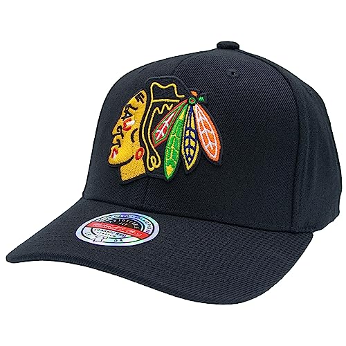 Mitchell & Ness Classic Red NHL Team Logo Snapback - Chicago Blackhawks, Black von Mitchell & Ness