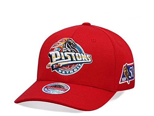 Mitchell & Ness Detroit Pistons 50th Patch Hardwood Classic Red Flex Snapback Cap von Mitchell & Ness