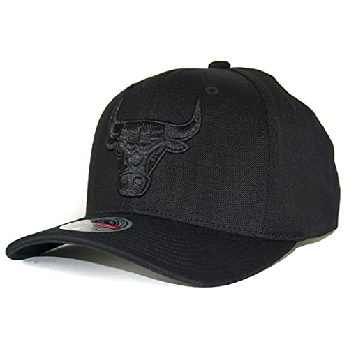 Mitchell & Ness NBA Classic Red Curved Snapback Cap, Chicago Bulls, Schwarz, Einheitsgröße von Mitchell & Ness