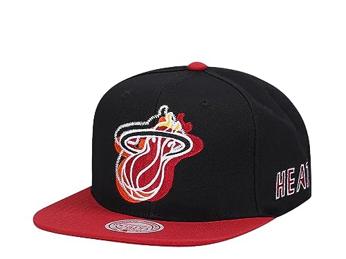 Mitchell & Ness Miami Heat Logo Blur Hardwood Classic Snapback Cap von Mitchell & Ness