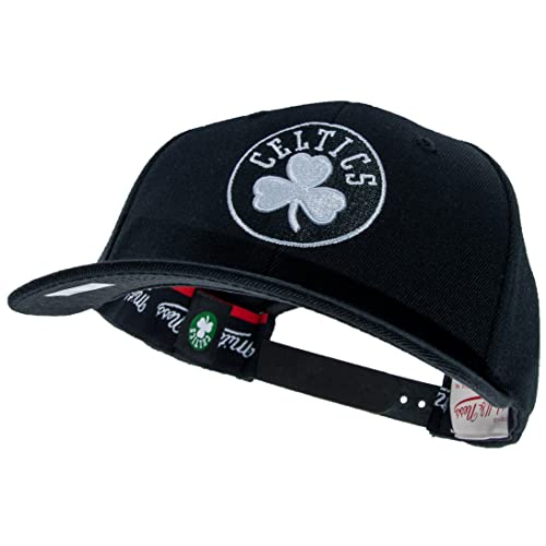Mitchell & Ness NBA Blk & Wht Logo Classic Red Snapback - Boston Celtics, Black von Mitchell & Ness