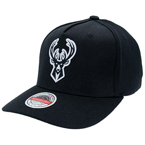 Mitchell & Ness NBA Fuse 2.0 Classic Red Snapback - Milwaukee Bucks von Mitchell & Ness