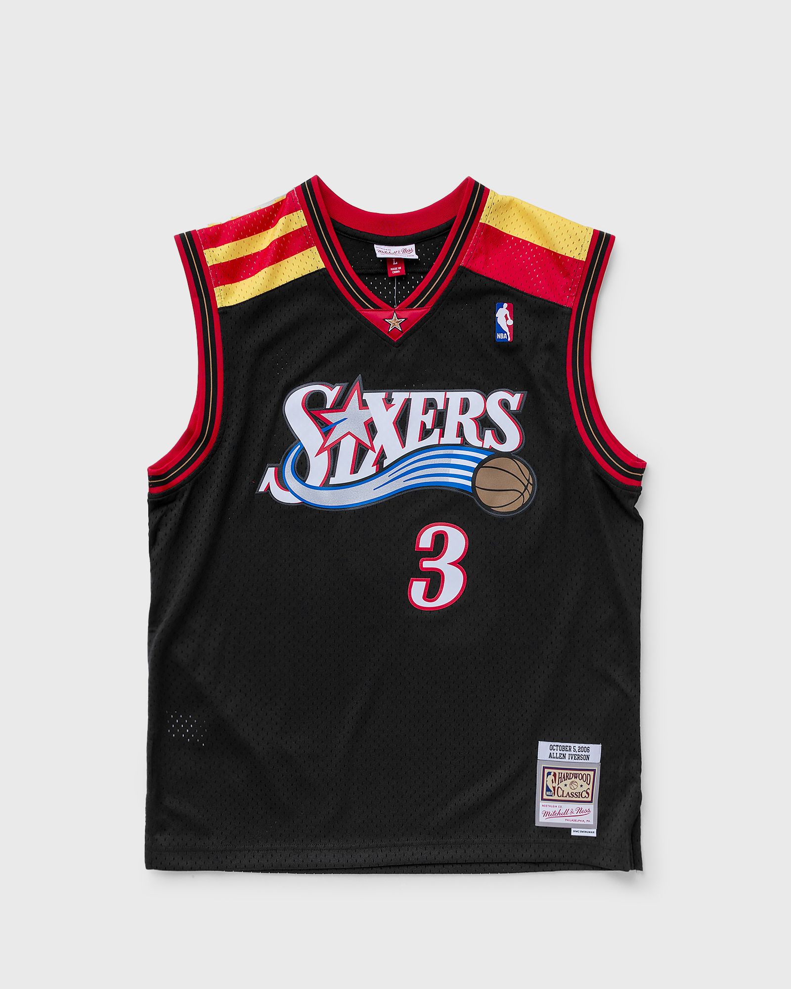 Mitchell & Ness NBA SWINGMAN JERSEY PHILADELPHIA 76ERS ALTERNATE 2006-07 ALLEN IVERSON #3 men Jerseys black in Größe:L von Mitchell & Ness