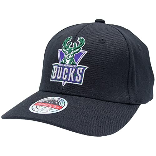 Mitchell & Ness NBA Classic Red Snapback - Milwaukee Bucks von Mitchell & Ness