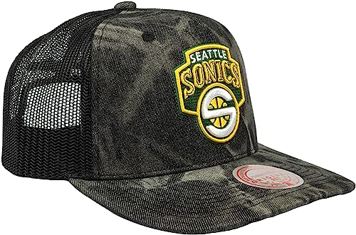 Mitchell & Ness Seattle Supersonics Burnt Ends Black Trucker Snapback Cap von Mitchell & Ness