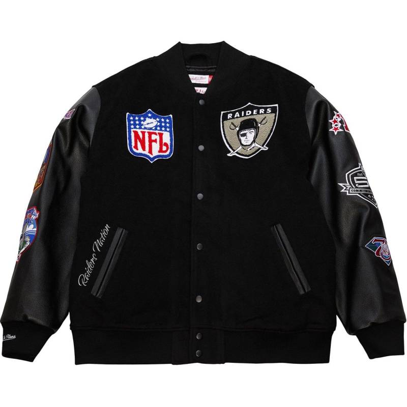 Mitchell & Ness Varsity Jacke BLACKOUT Oakland Raiders von Mitchell & Ness