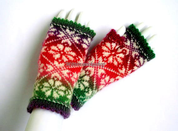 Handgestrickte Wolle Fingerlose Handschuhe Rot Grüne Batik Handschuhe von MittensSocksShop