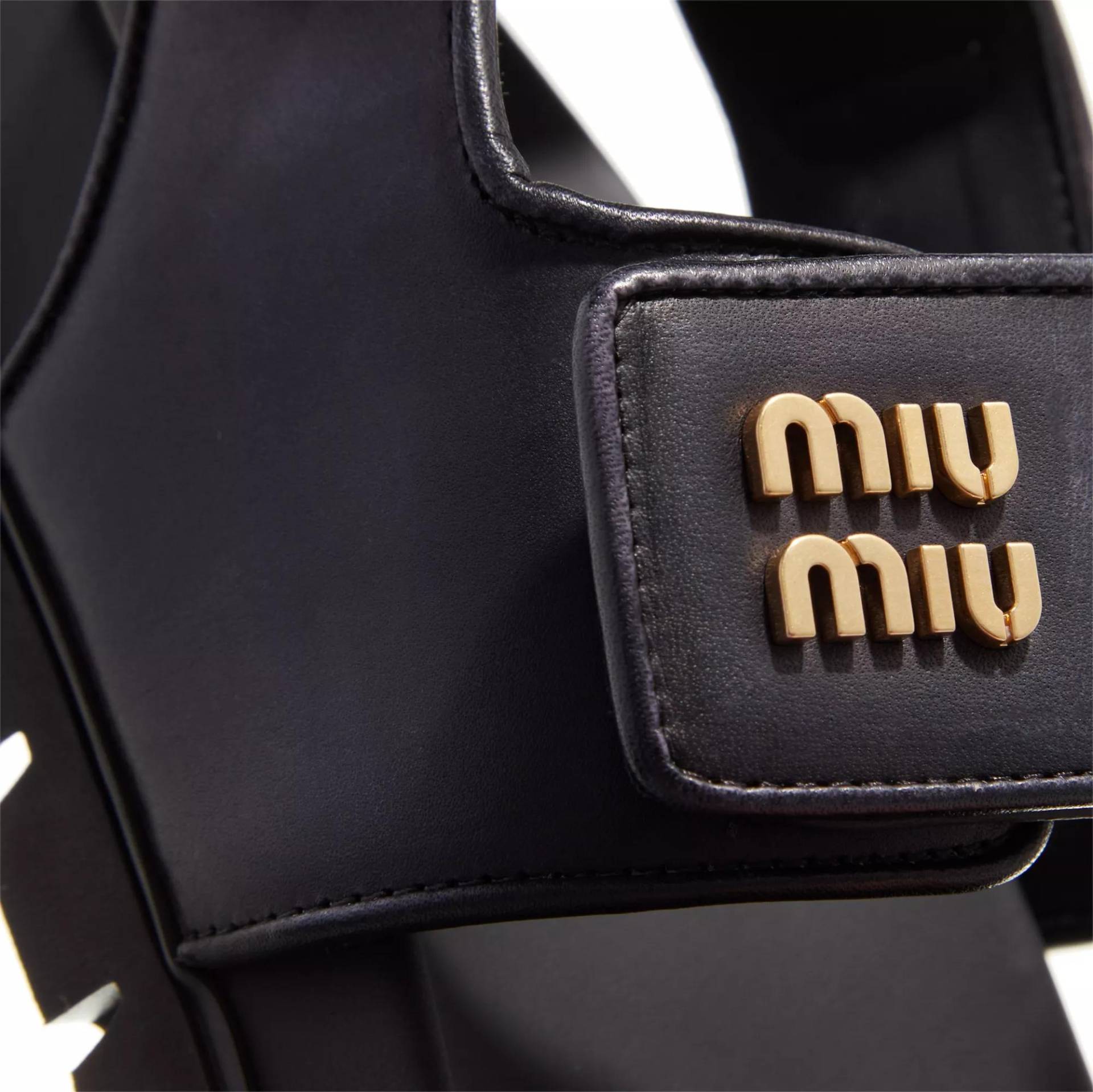 Miu Miu Sandalen & Sandaletten - Logo Plaque Open Toe Sandals - Gr. 37 (EU) - in Schwarz - für Damen von Miu Miu