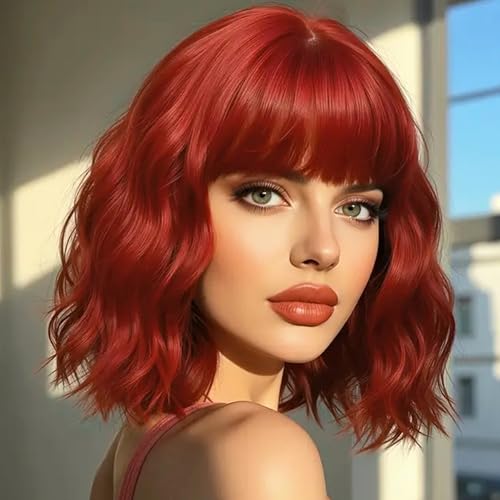 Rote Perücke für Damen, kurz, gewellt, mit Pony, schulterlang, gelockt, Kunstfaser-Perücke, hitzebeständige Kunstfaser-Perücken für den täglichen Gebrauch auf Partys Rote Perücke für Damen, kurz, gewellt, mit Pony, schulterlang, gelockt, Kunstfaser-Perücke, hitzebeständige Kunstfaser-Perücken für den täglichen Gebrauch auf Partys von Miuric