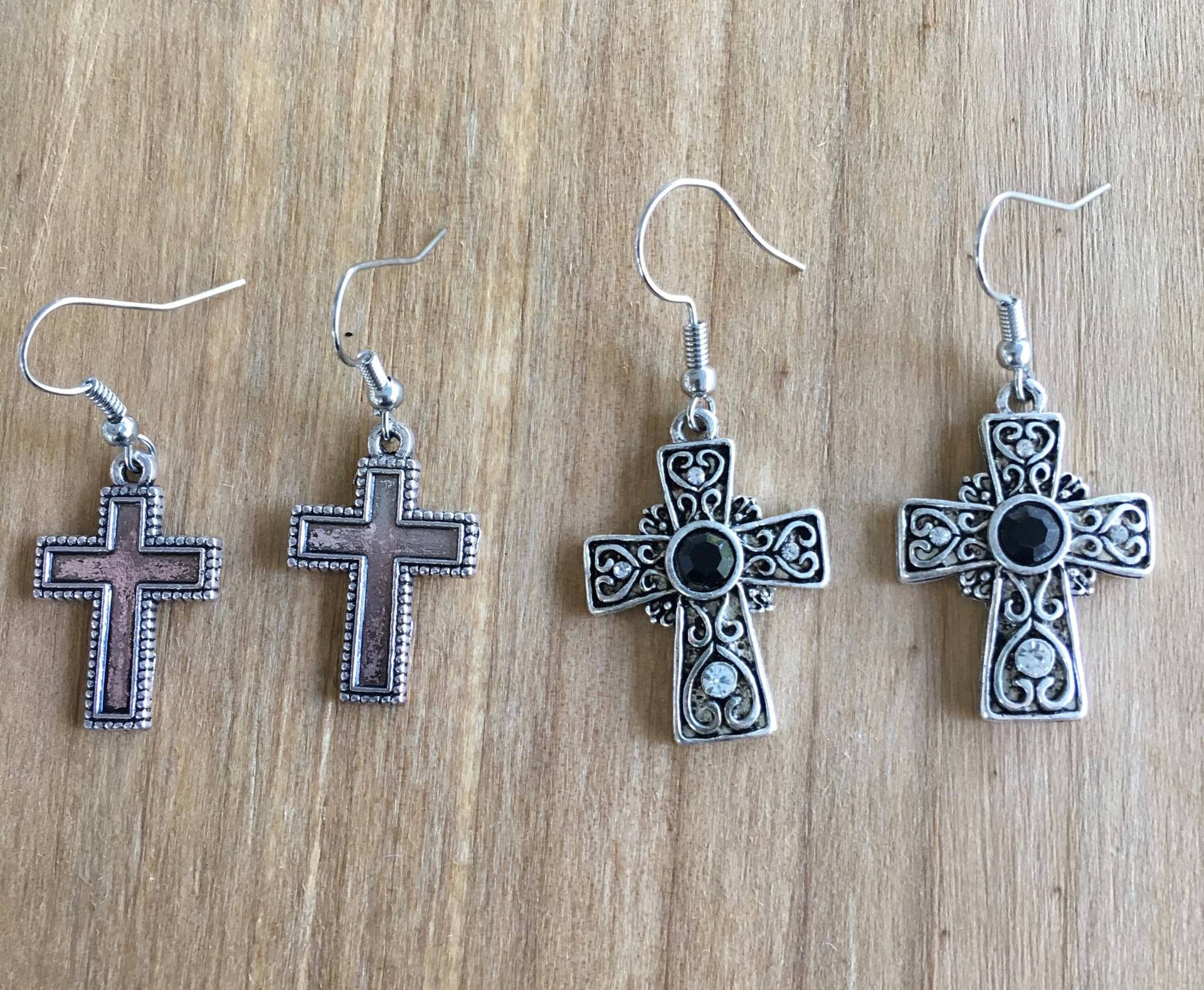 Kreuz Ohrringe Kreuz Ohrringe von MixedCreations18