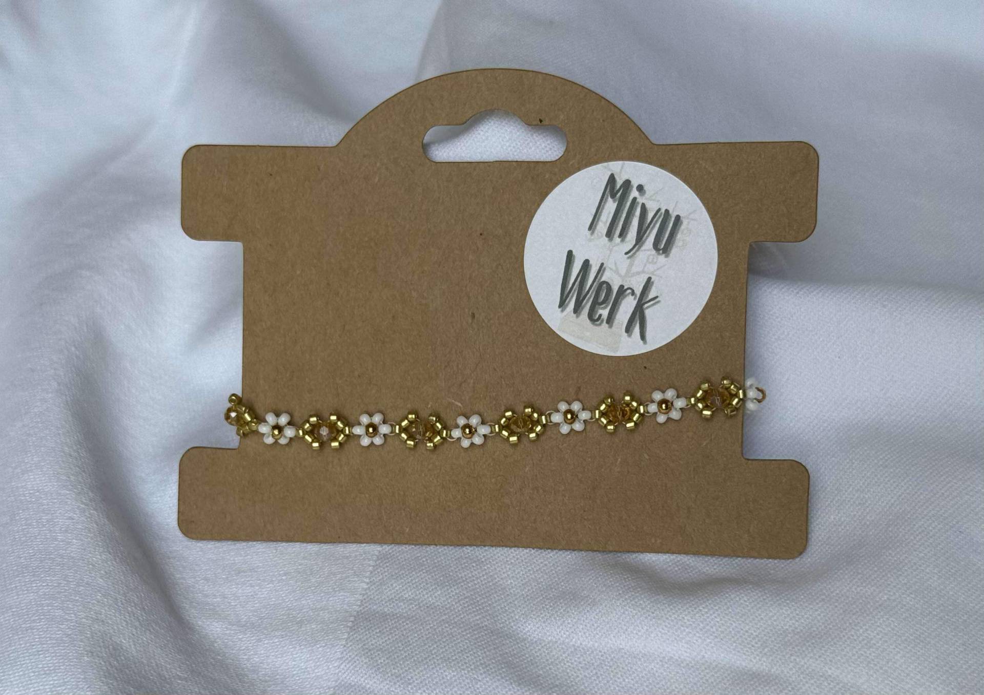 Miyuki Perlen Armband Blumen Gold Weiß Handgemacht Miyuki Perlen Armband Blumen Gold Weiß Handgemacht von MiyuWerk