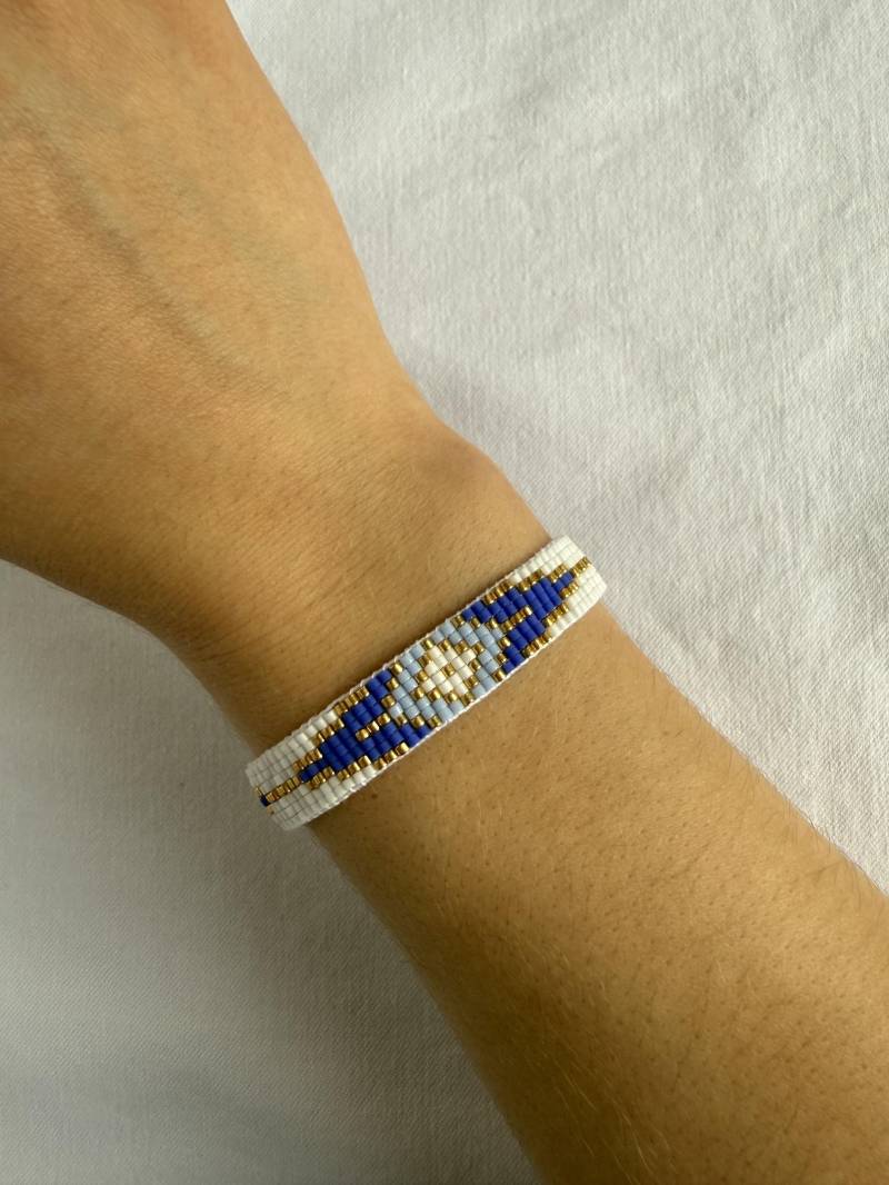 Miyuki Perlen Armband Mit Muster Blau Weiß Gold Handgemacht Miyuki Perlen Armband Mit Muster Blau Weiß Gold Handgemacht von MiyuWerk