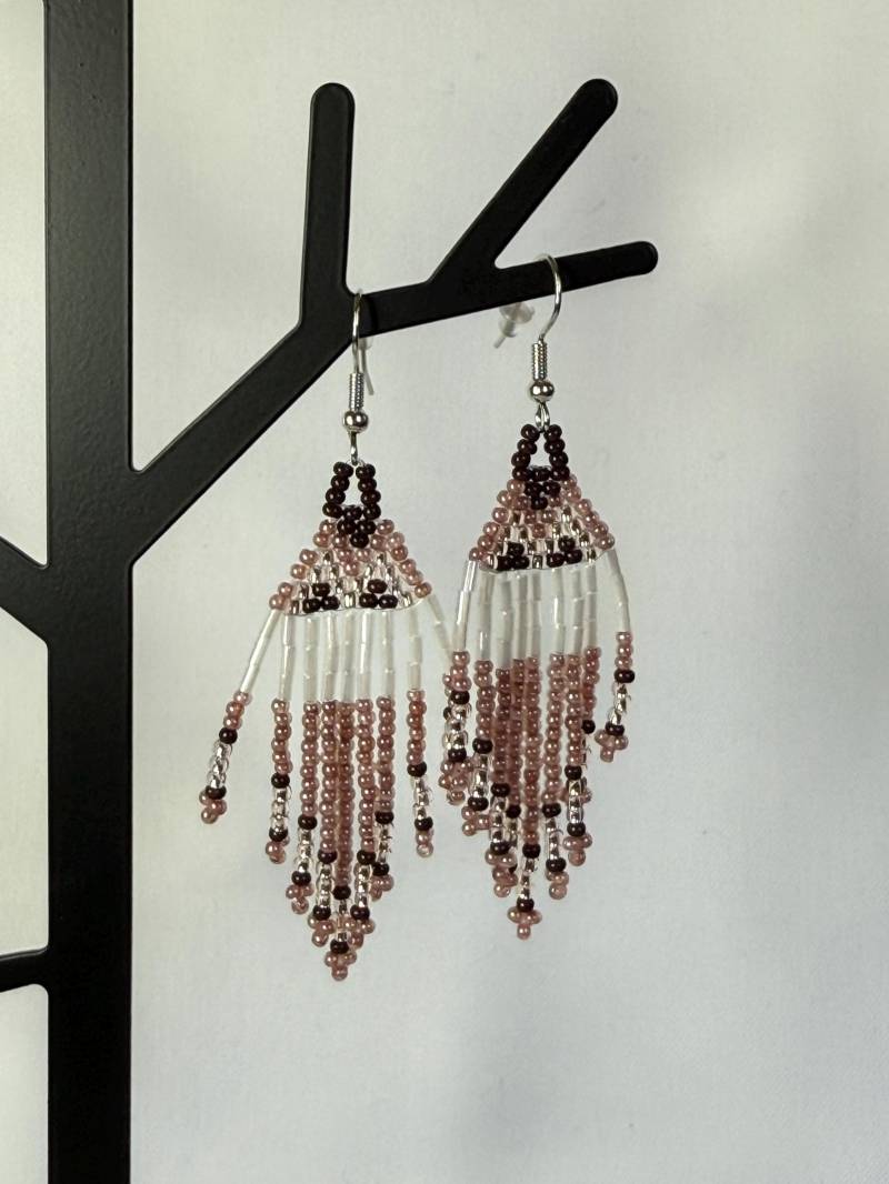 Perlenohrringe Fäden Handgemacht Braun, Rosa, Silber Perlenohrringe Fäden Handgemacht Braun, Rosa, Silber von MiyuWerk