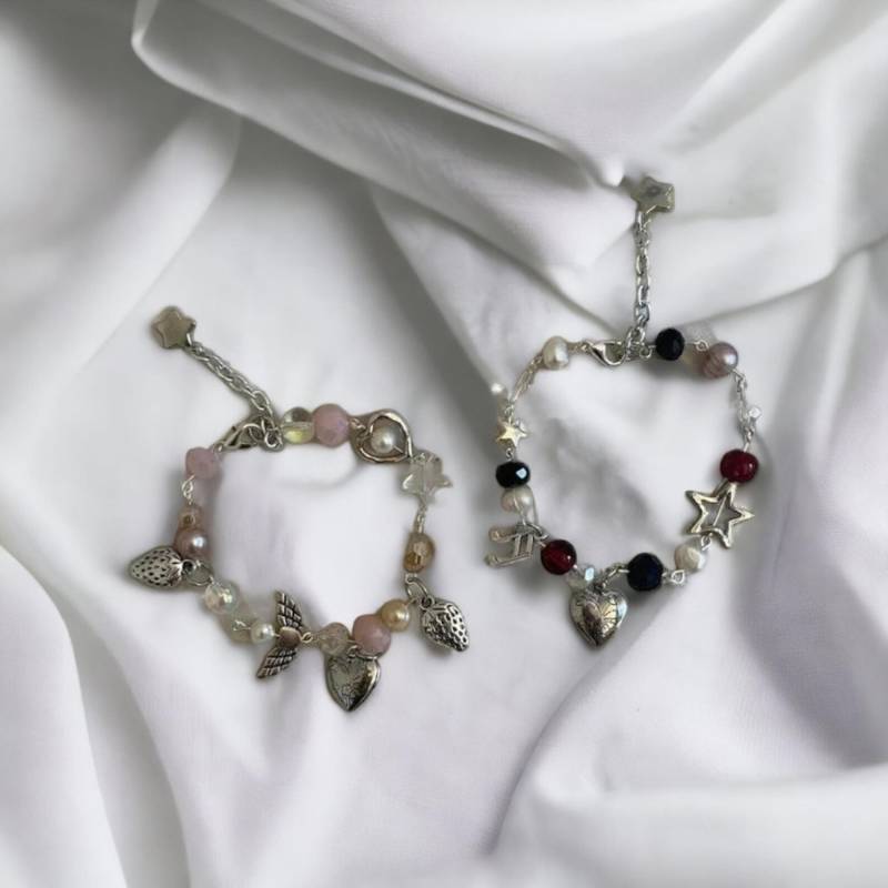 New Design Anime Nana & Hachi Matching Bracelet For Couple Friendship Best Friend Lovers Him Her Boyfriend Girlfriend New Design Anime Nana & Hachi Matching Bracelet For Couple Friendship Best Friend Lovers Him Her Boyfriend Girlfriend von MiyusLovelyShop