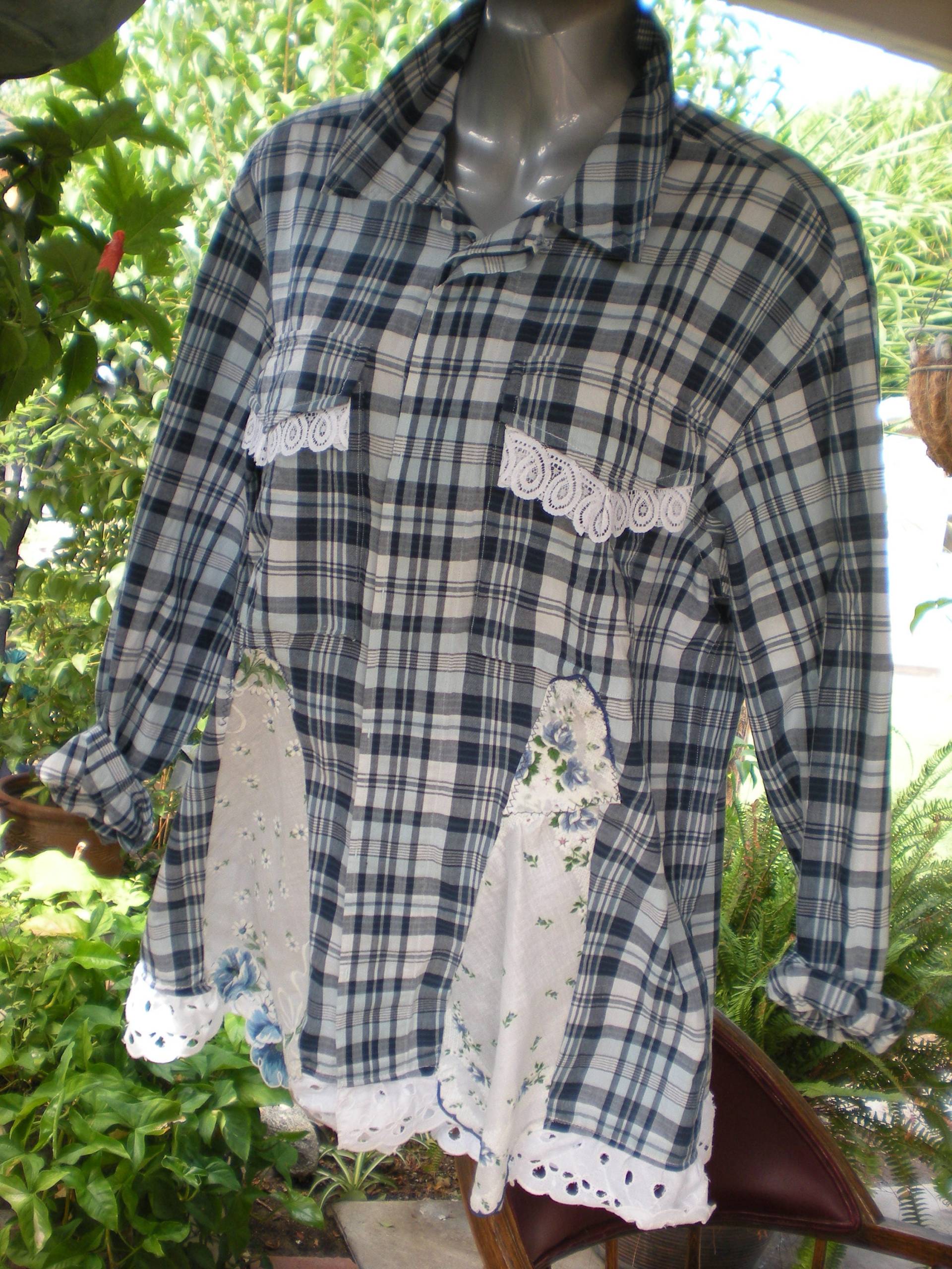 Damen Upcycled Baumwoll-Shirt Damen Upcycled Baumwoll-Shirt von Mizlibbyb