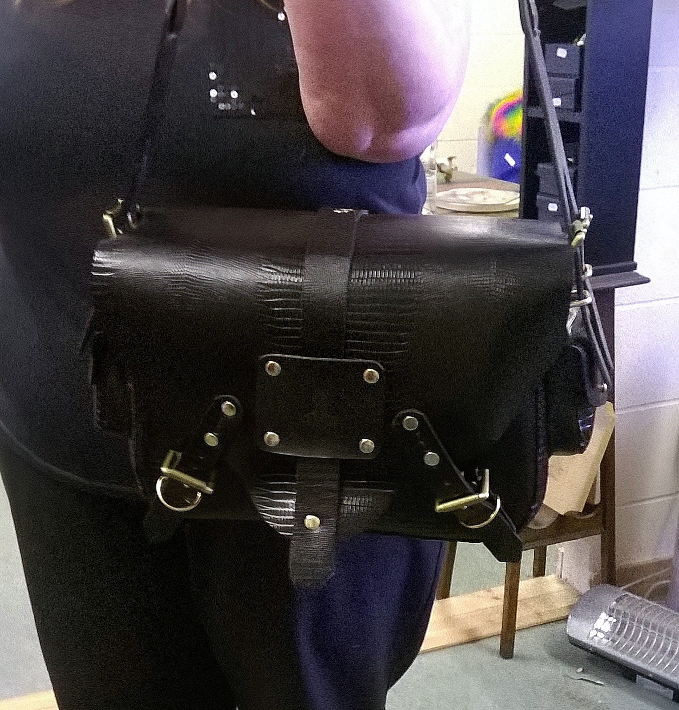 Python Geprägte Schwarze Ledertasche Python Geprägte Schwarze Ledertasche von MjolnirLeather