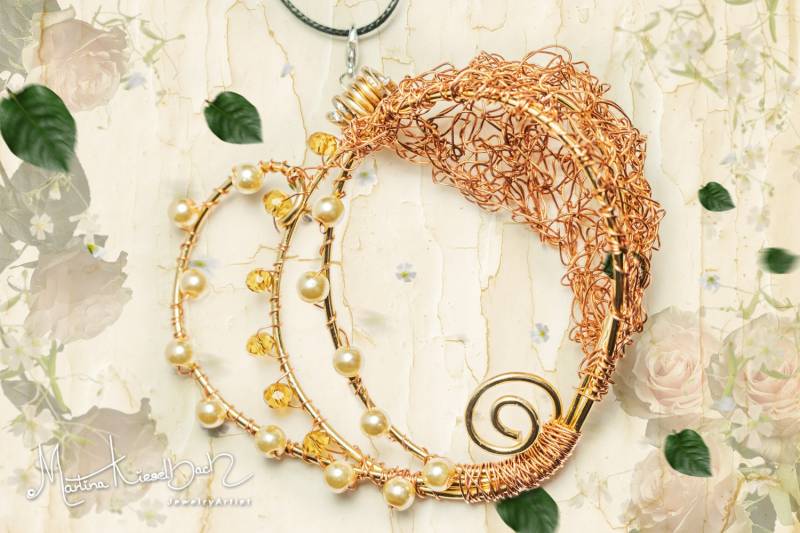 3 D Herz Mit Gehäkeltem Drahtgeflecht. Sehr Schön Als Besonderer Geschenkanhänger Oder Dekoration Für Fenster Und Türen. Auch Kette von MksbDigitalArtist