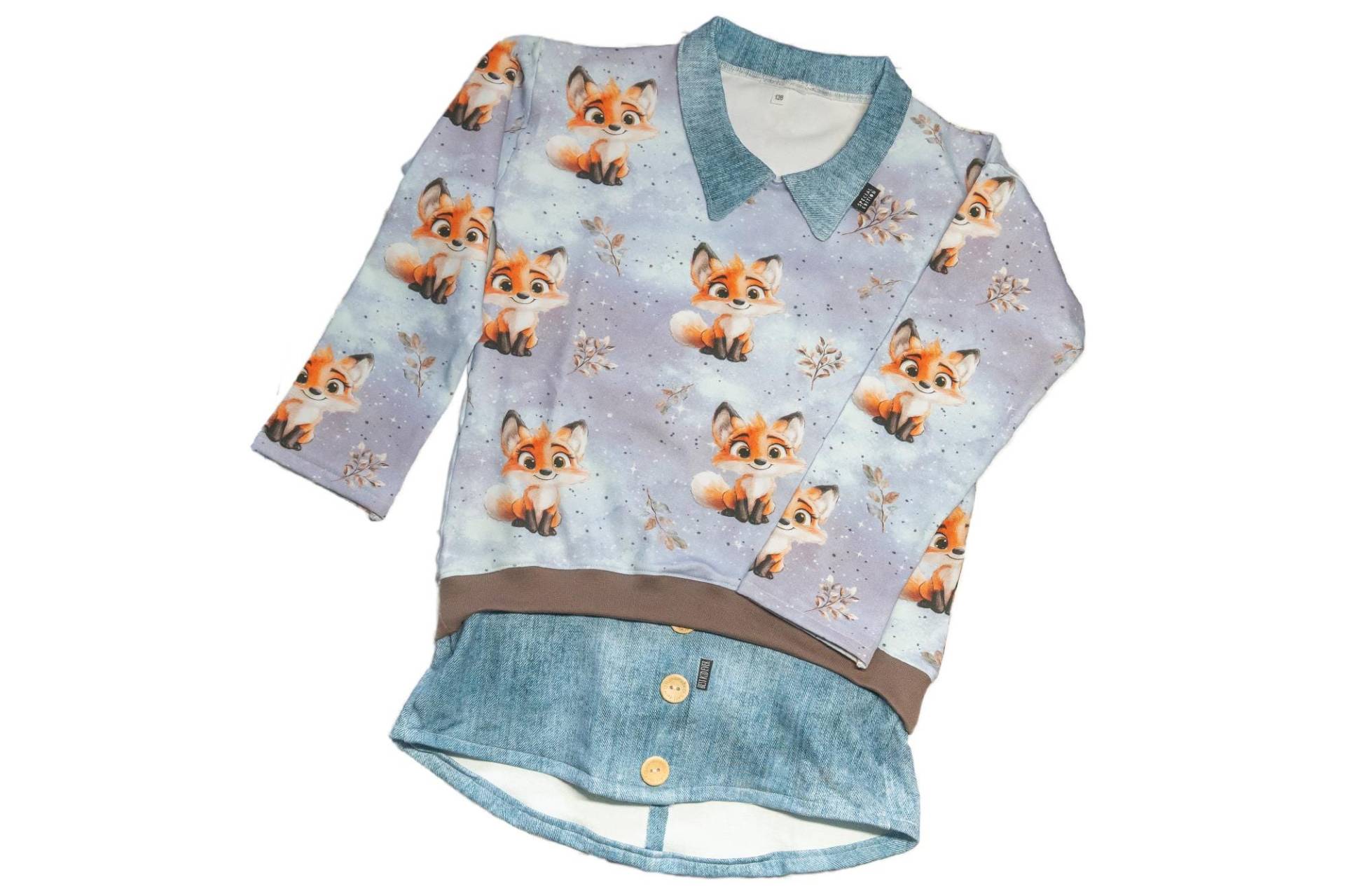 Größe 128. Sweatshirt Mit Fake Hemd Und Fuchs-Motiv - Handgemachtes Kinder Langarmshirt Ideales Weihnachtsgeschenk Von Oma & Opa von MksbDigitalArtist