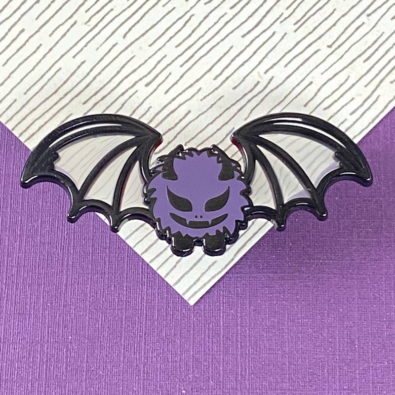 Gothic Vampirfledermaus Halloween Hard Emaille Pin - 5 cm Breit Gruselige, Durchscheinende Schwarze von MoPins