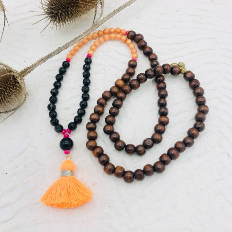 Lange Kette Holzperlen Quastenkette Achat Jade Lange Kette Holzperlen Quastenkette Achat Jade von MoandaSchmuck