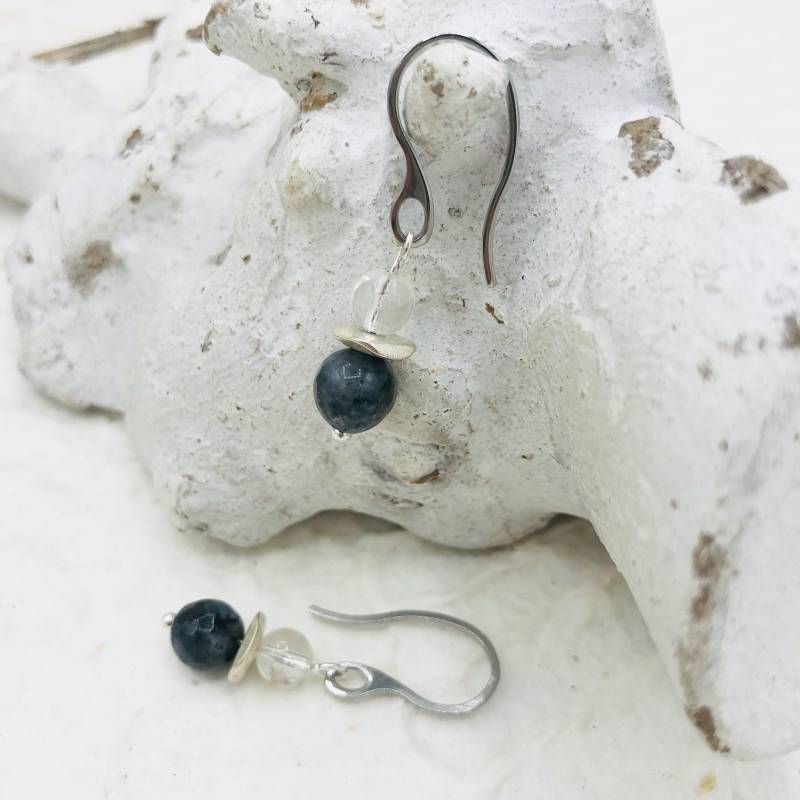 Ohrhänger Ohrringe Labradorit Bergkristall Edelstahlhaken von MoandaSchmuck