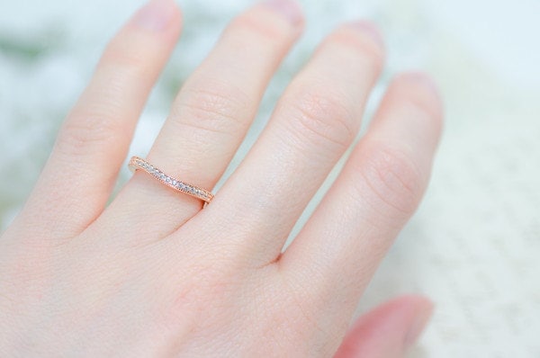 Rose Gold Band - Gebogen E-Band Art-Deco-Band Sterling Silber Ring Halbe Ewigkeit Antiker Stil Vintage-Stil-Band von MochaRings