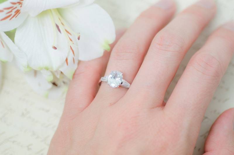 Sale - Art Deco Verlobungsring Solitärring Ehering Im Ovalschliff Baguettering Vintage Stilring Sterling Silber von MochaRings