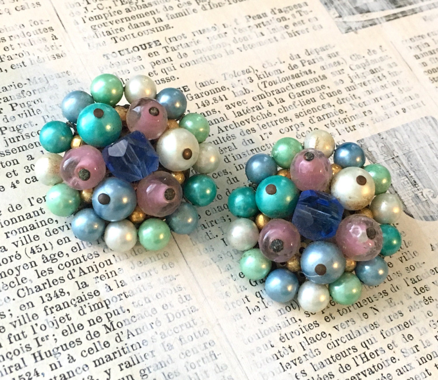 Vintage Cluster Ohrringe | Retro-Pastell Ohrclips Tara Designer Midcentury Clip-Ons von ModPops