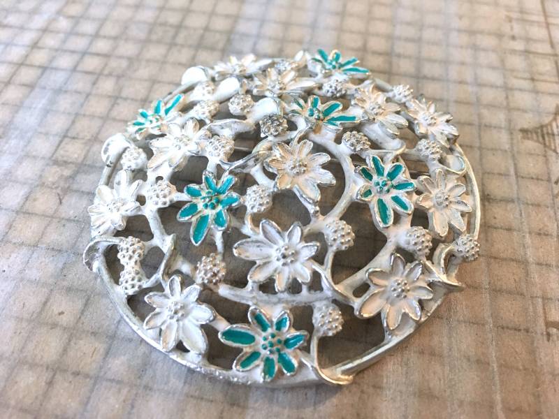 Vintage Emaille Blumen Brosche | Emmons Türkis Mod Flower-Power Midcentury Sixties Kranz Kreis Pin Enhancer von ModPops