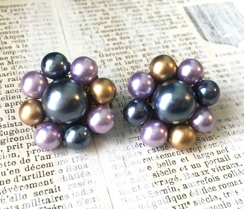 Vintage Purple Multi Cluster Ohrringe | Pearl Retro Clip-Ohrringe Japan Midcentury Clip Ons Cagework von ModPops