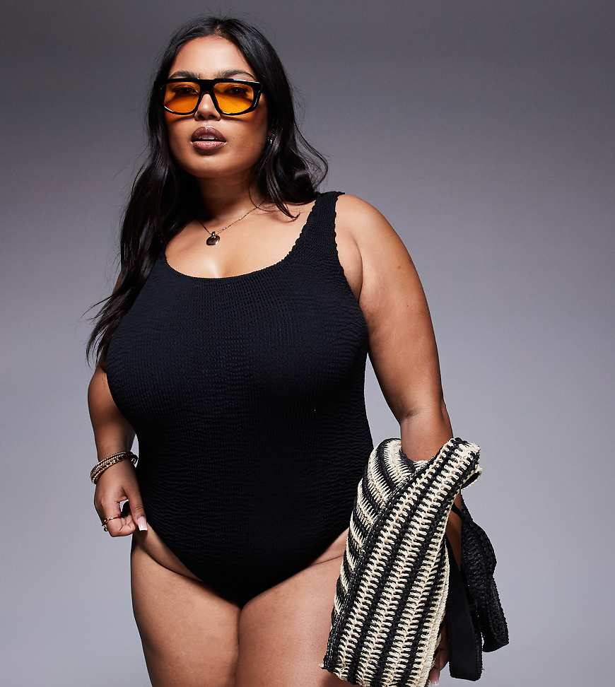 Moda Minx Curve - Badeanzug in Schwarz mit Kräuselstruktur Moda Minx Curve - Badeanzug in Schwarz mit Kräuselstruktur von Moda Minx Curve
