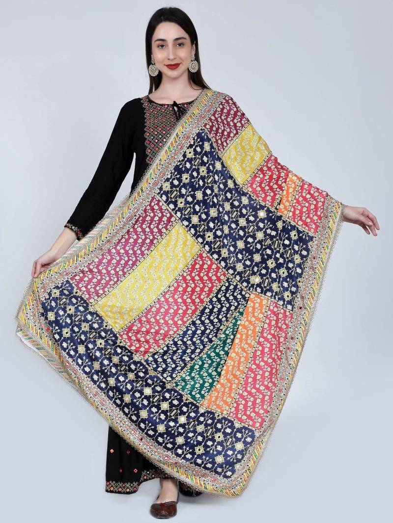 Pakistani Heavy Silk Dupatta With Mirror Work Colourful Block Print Pakistani Heavy Silk Dupatta With Mirror Work Colourful Block Print von ModaChales
