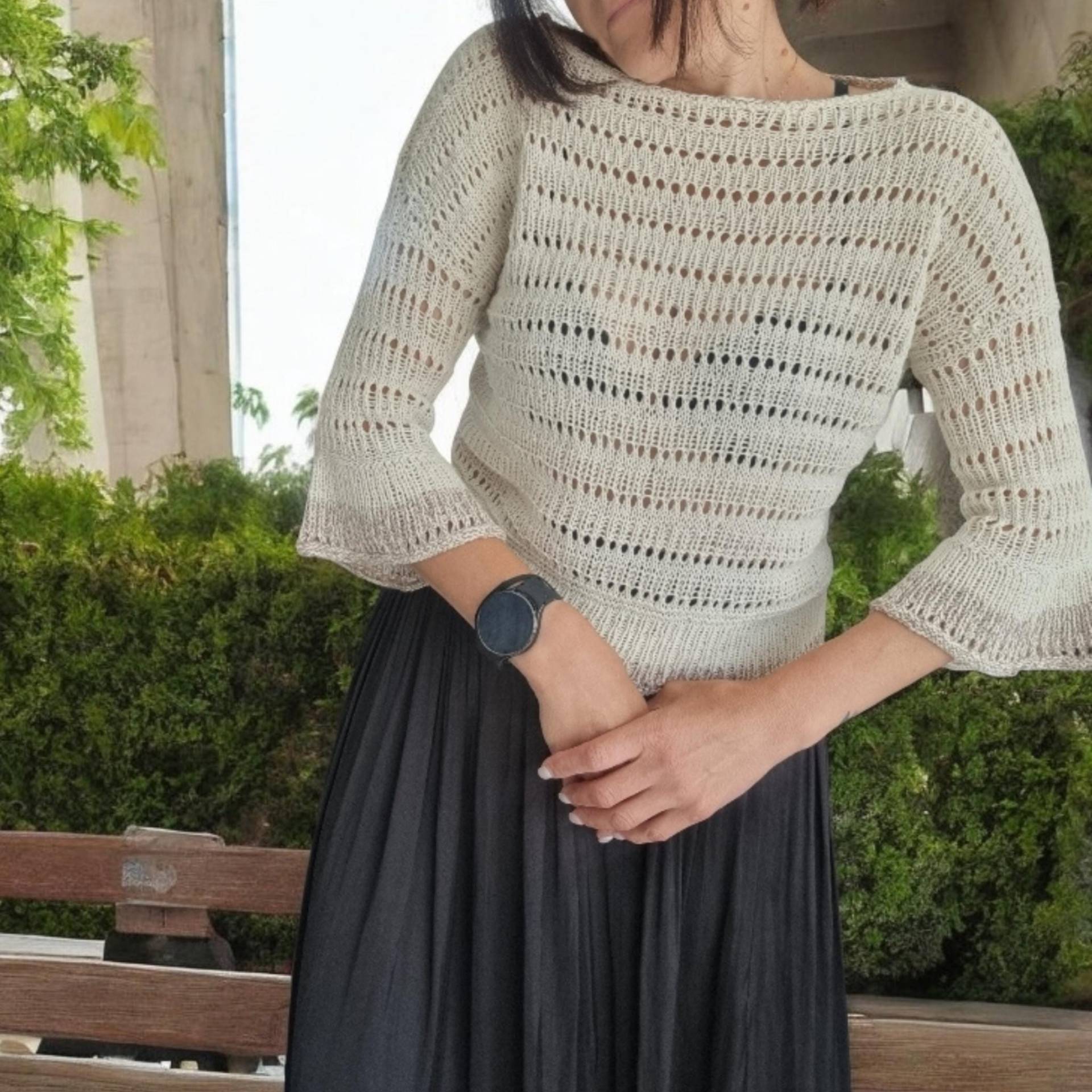 Sommerpullover Aus 100 % Seide - Handgestrickt in Beige | Romantisch, Luftig & Elegant Unikat Mit Liebe Zum Detail Sommerpullover Aus 100 % Seide - Handgestrickt in Beige | Romantisch, Luftig & Elegant Unikat Mit Liebe Zum Detail von ModeByMSR