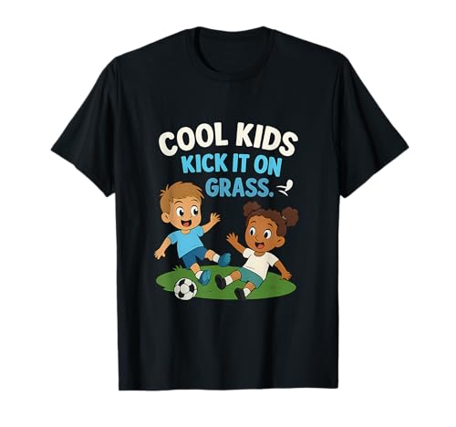 Coole Kinder Kick It on Grass Jugend-Fußball-Grafik T-Shirt von Modern Aesthetic Design Studio