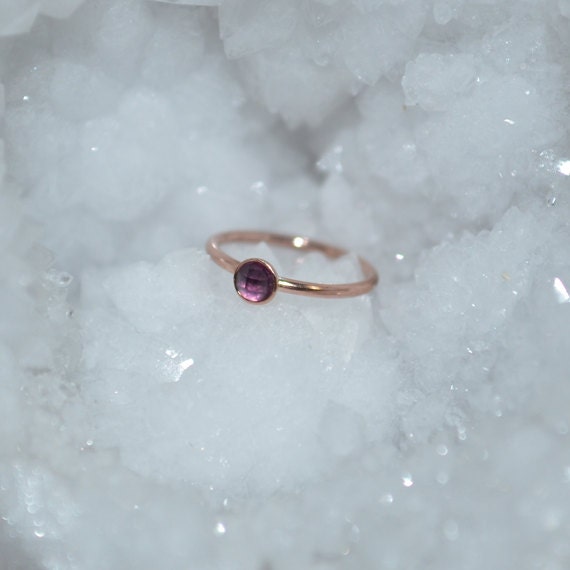 2mm Amethyst Nasenring - Gold Nasenbügel Turmpiercing Knorpelohrring Tragus Ohrring Daith Ring Helixbügel Nasen Piercing 20G von ModernJewelBoutique
