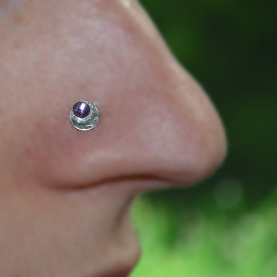 3mm Amethyst Nasenstecker 20G - Silberner Nasenring Tragus Ohrring Bolzen Helix Knorpel Nasenschraube 3mm Amethyst Nasenstecker 20G - Silberner Nasenring Tragus Ohrring Bolzen Helix Knorpel Nasenschraube von ModernJewelBoutique