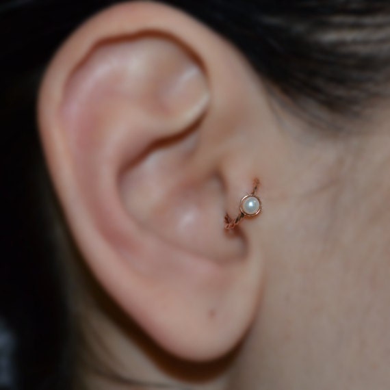 3mm Perle Tragus Ohrring - Gold Nasenbügel Nasenring Knorpelohrring Ring 16G Daith Helix Hoop Nase Piercing 3mm Perle Tragus Ohrring - Gold Nasenbügel Nasenring Knorpelohrring Ring 16G Daith Helix Hoop Nase Piercing von ModernJewelBoutique