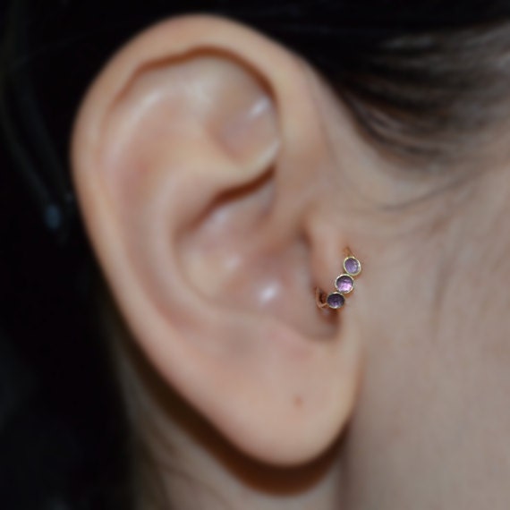 Amethyst Tragus Ohrring - Gold Nasenring Turmohrring Knorpel Hoop Cordial Helix Septum Ring Piercing 20 Gauge Amethyst Tragus Ohrring - Gold Nasenring Turmohrring Knorpel Hoop Cordial Helix Septum Ring Piercing 20 Gauge von ModernJewelBoutique